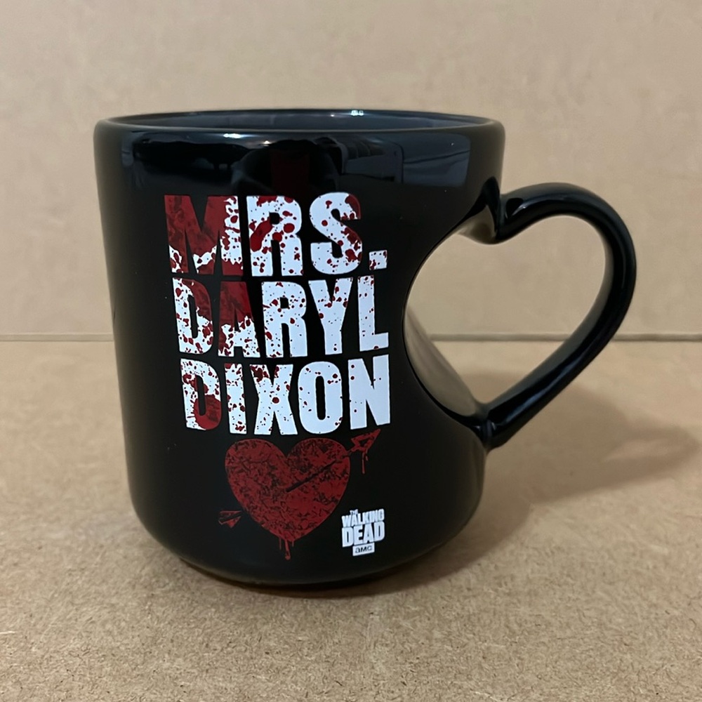 Heart Handle Mug - Picture 2 of 5